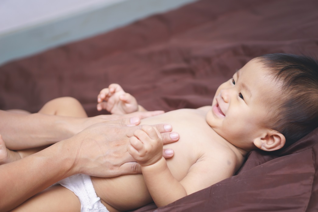 Bagaimana Membuat Bayi Tetap Wangi dan Segar Seharian?