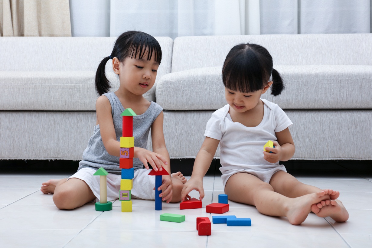 Playdate Seru, Pilih Waktu Bermain dan Gunakan Minyak Telon Anti Nyamuk
