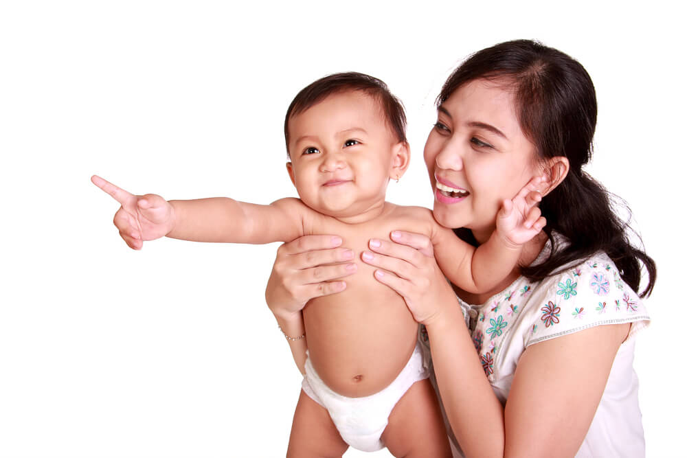 Tradisi Berbagai Negara Rayakan Tumbuh Kembang Bayi